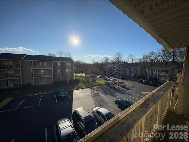 1604 Arlyn Circle, Charlotte, NC 28213