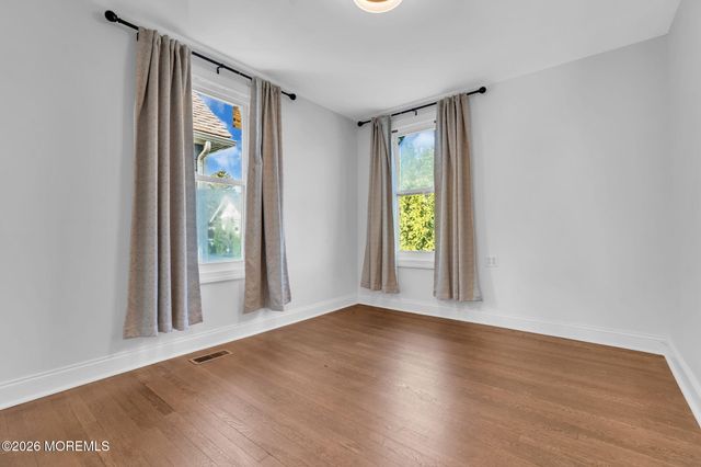 17 Prospect Avenue, Red Bank, NJ 07701