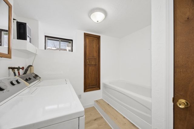 39 Bullard Ave, Worcester, MA 01605