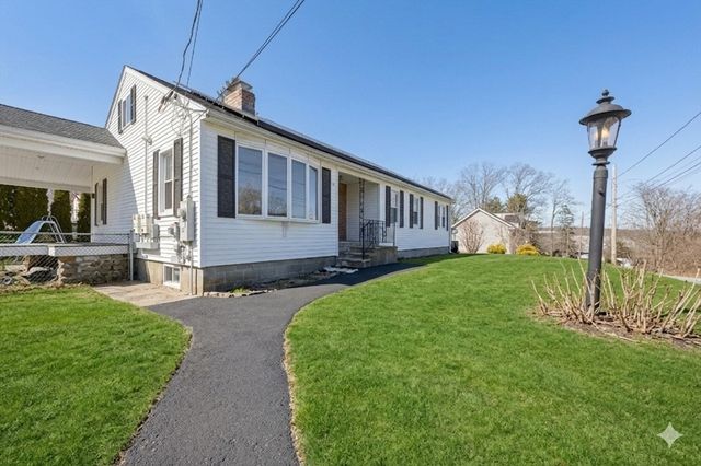 39 Bullard Ave, Worcester, MA 01605