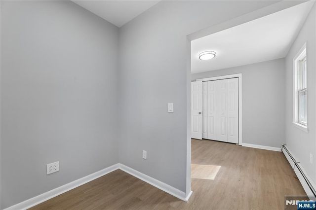 18 South Road, Wayne, NJ 07470