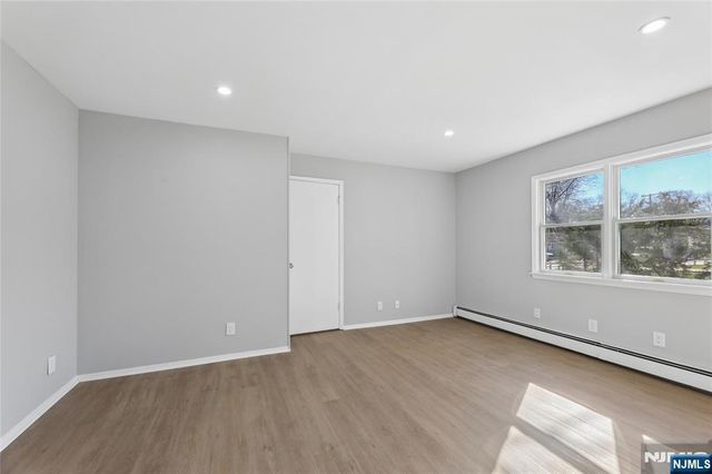 18 South Road, Wayne, NJ 07470