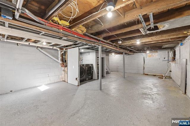 18 South Road, Wayne, NJ 07470