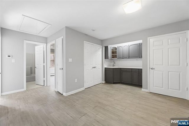 18 South Road, Wayne, NJ 07470