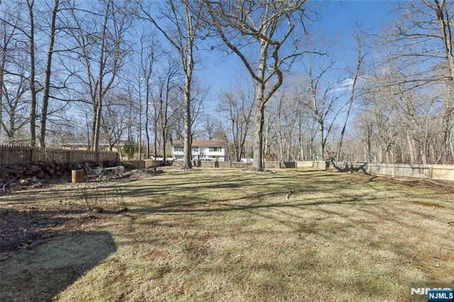 18 South Road, Wayne, NJ 07470