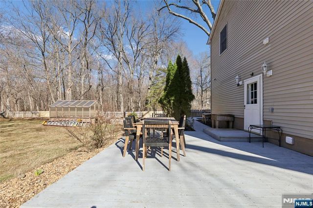 18 South Road, Wayne, NJ 07470