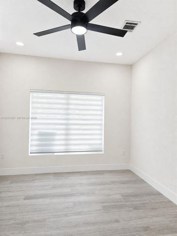 907 21st St, West Palm Beach, FL 33407