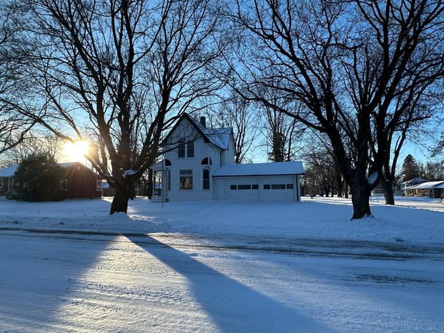 106 N Park Street, Hendricks, MN 56136