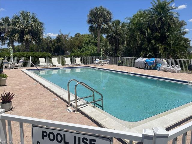 13502 Siesta Pines CT 402, Fort Myers, FL 33908