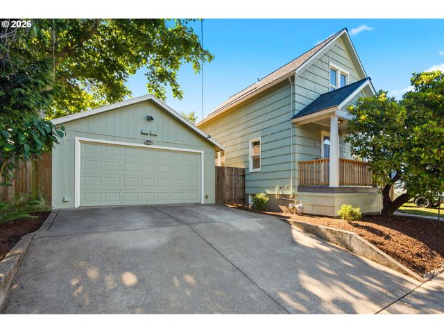 3807 Ne GRAND Ave, Portland, OR 97212
