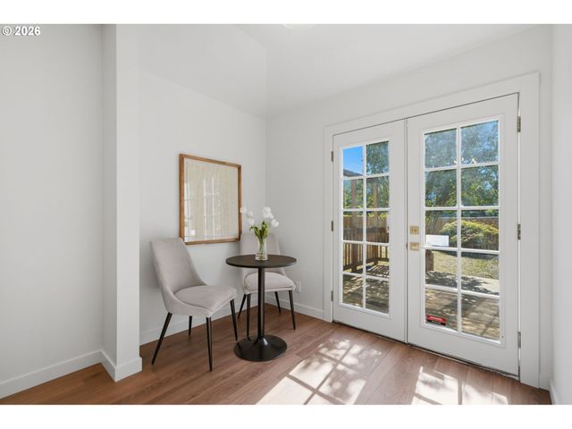 3807 Ne GRAND Ave, Portland, OR 97212
