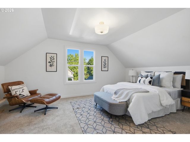 3807 Ne GRAND Ave, Portland, OR 97212