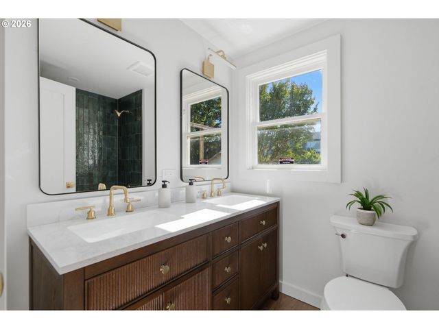 3807 Ne GRAND Ave, Portland, OR 97212