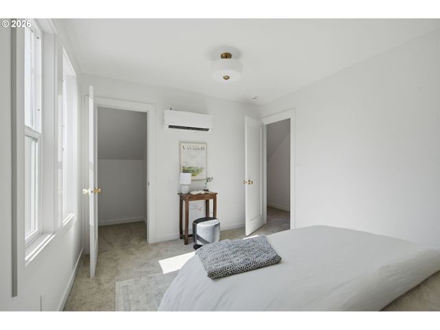 3807 Ne GRAND Ave, Portland, OR 97212