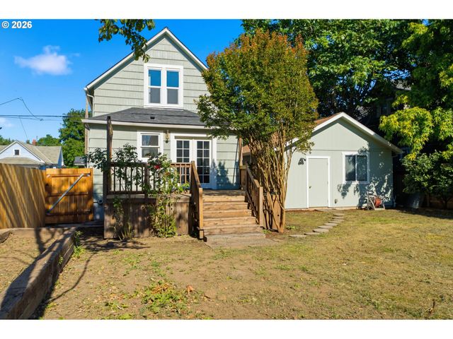 3807 Ne GRAND Ave, Portland, OR 97212