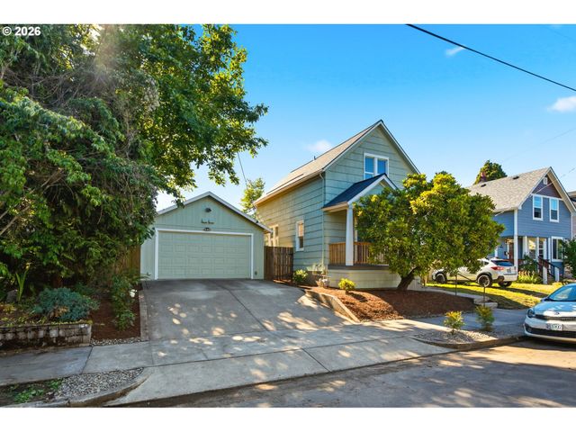 3807 Ne GRAND Ave, Portland, OR 97212