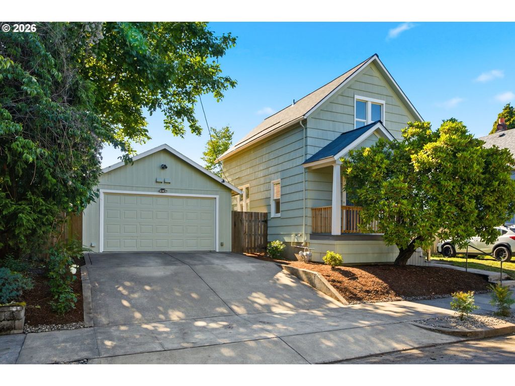 3807 Ne GRAND Ave, Portland, OR 97212