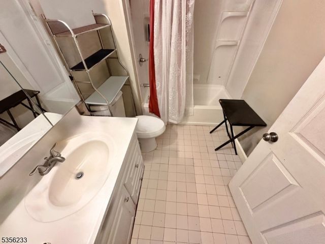 83 Magnolia St, Newark City, NJ 07108