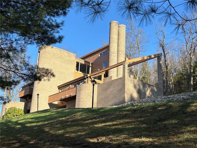 173 Alpine Heights Rd, Saltlick Twp, PA 15622