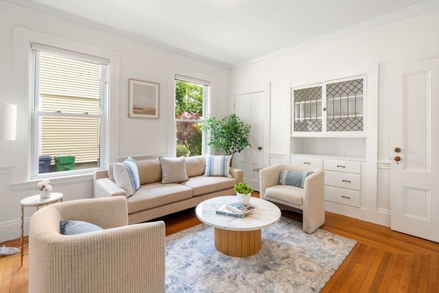 68 Brooks Ave, Newton, MA 02460