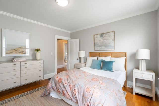 68 Brooks Ave, Newton, MA 02460