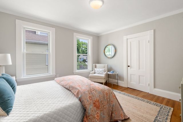 68 Brooks Ave, Newton, MA 02460