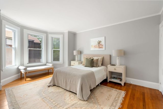 68 Brooks Ave, Newton, MA 02460