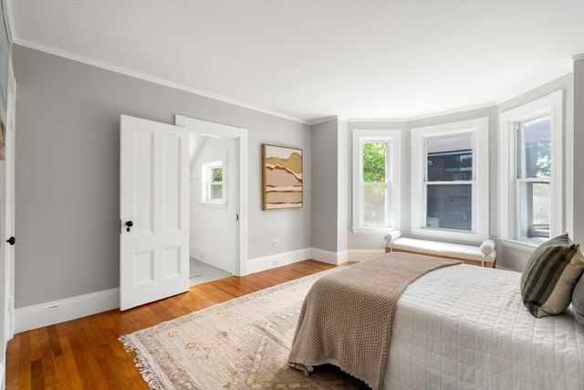 68 Brooks Ave, Newton, MA 02460