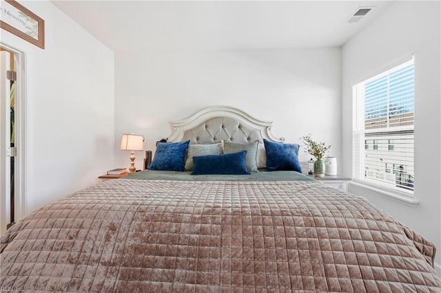 2022 Laycock Ln Unit 101, Suffolk, VA 23435