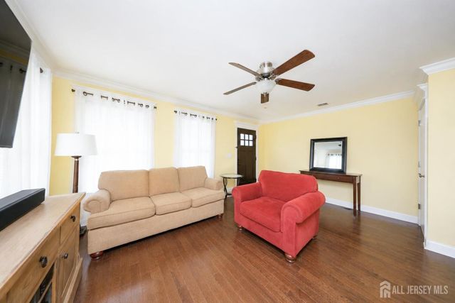 140 Twilight Avenue, Keansburg, NJ 07734