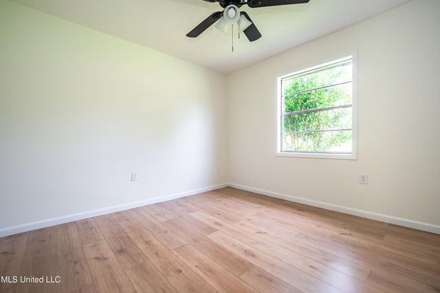 18 Crossgates Drive, Brandon, MS 39042