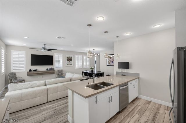 11423 Gravitation Drive, Las Vegas, NV 89135