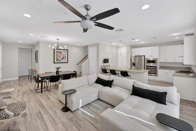 11423 Gravitation Drive, Las Vegas, NV 89135