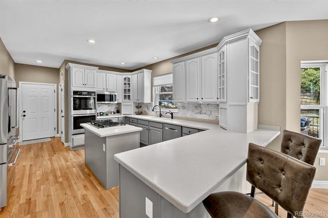 7540 S Homesteader Drive, Morrison, CO 80465