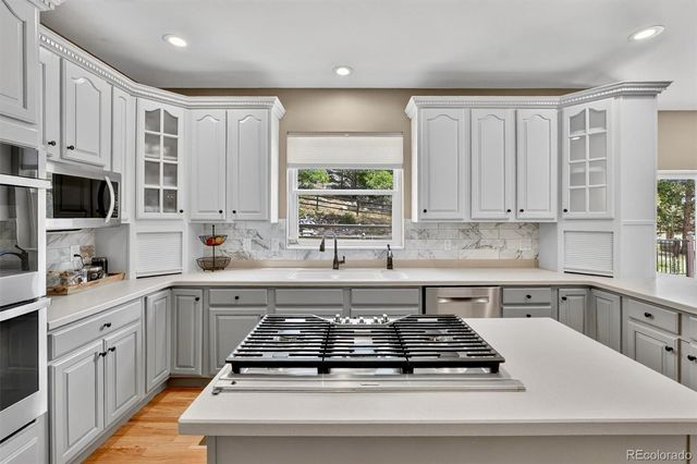 7540 S Homesteader Drive, Morrison, CO 80465