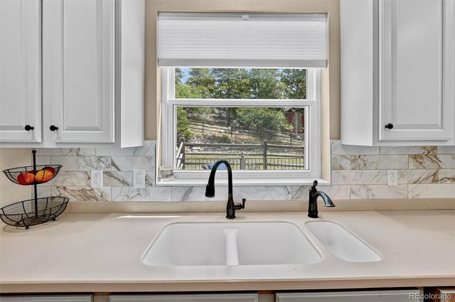 7540 S Homesteader Drive, Morrison, CO 80465