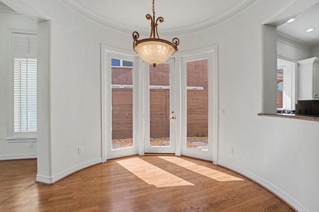 58 W Terrace Drive, Houston, TX 77007