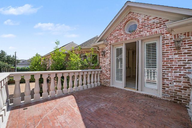 58 W Terrace Drive, Houston, TX 77007