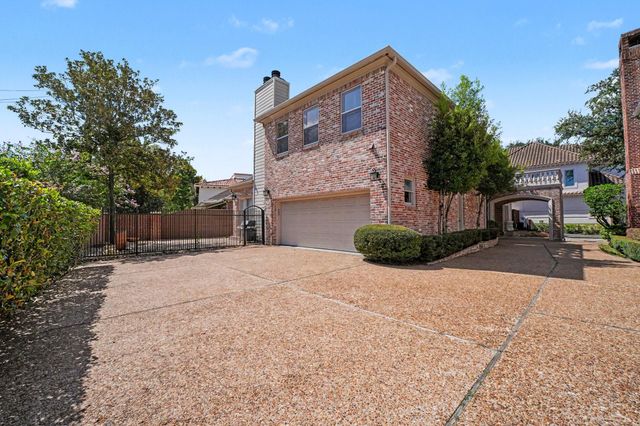58 W Terrace Drive, Houston, TX 77007