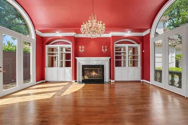 58 W Terrace Drive, Houston, TX 77007