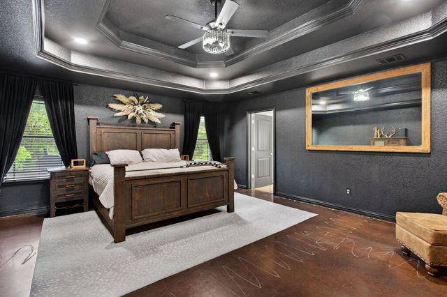 125 Miramar Circle, Weatherford, TX 76085