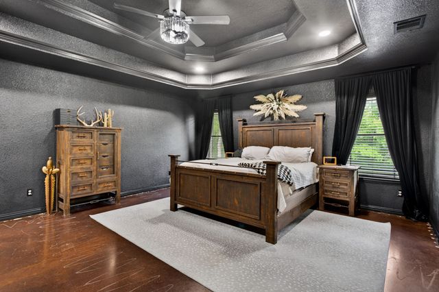 125 Miramar Circle, Weatherford, TX 76085