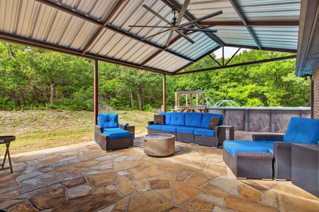 125 Miramar Circle, Weatherford, TX 76085