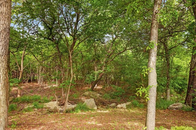 125 Miramar Circle, Weatherford, TX 76085