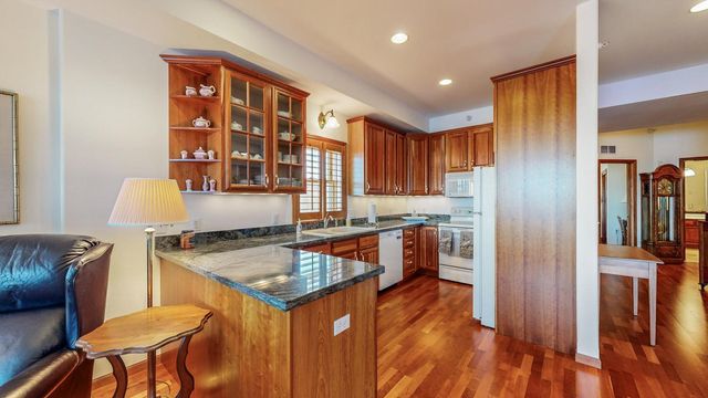 900 S Lakeshore Drive 405, Lake City, MN 55041