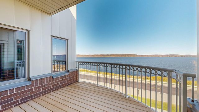 900 S Lakeshore Drive 405, Lake City, MN 55041