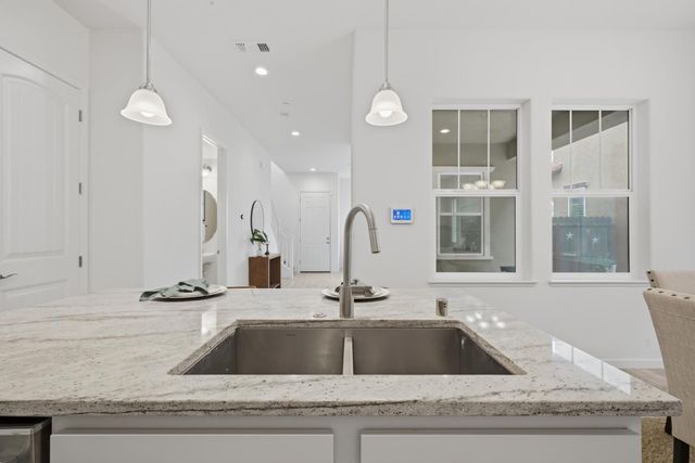 207 Alboran Sea Cir, Sacramento, CA 95834