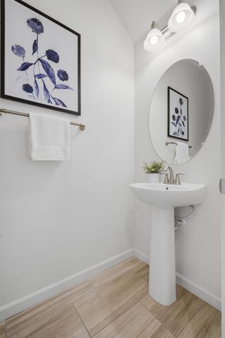 207 Alboran Sea Cir, Sacramento, CA 95834