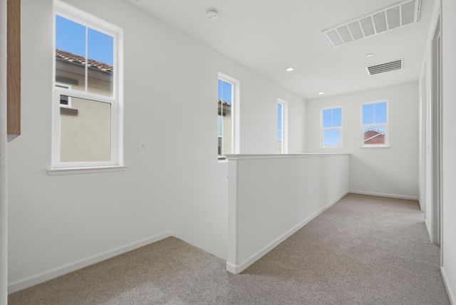 207 Alboran Sea Cir, Sacramento, CA 95834