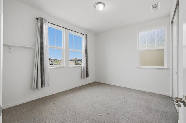 207 Alboran Sea Cir, Sacramento, CA 95834